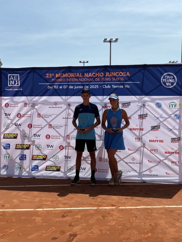 Irma Chukhlich y Aleix Galindo campeones del torneo Internacional de tenis u'16, 23º Memorial Nacho Juncosa