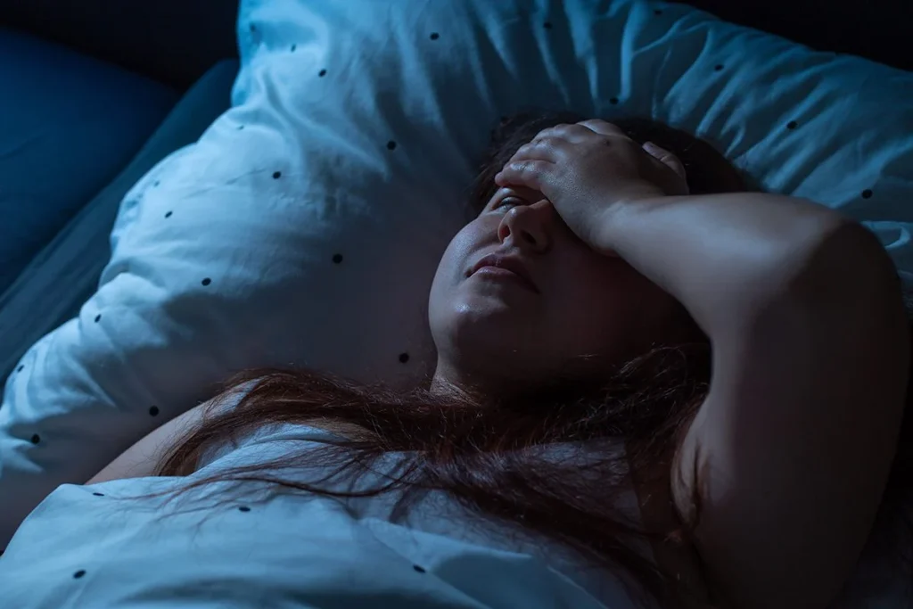 LA CIENCIA ACLARA POR QUÉ LAS PERSONAS SE DESPIERTAN DURANTE LA NOCHE