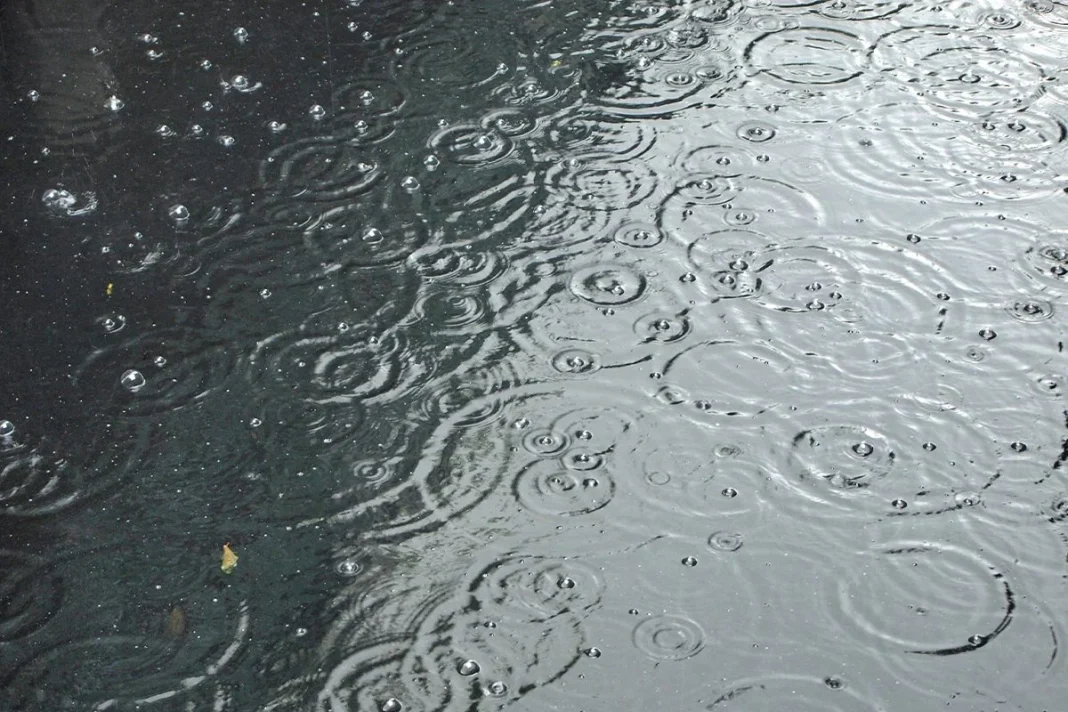 LAS GOTAS DE LLUVIA PUEDEN GENERAR ELECTRICIDAD