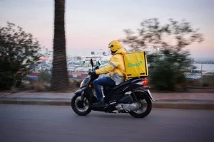 Los cárteles laborales de Delivery Hero y Glovo y la multa histórica de la UE