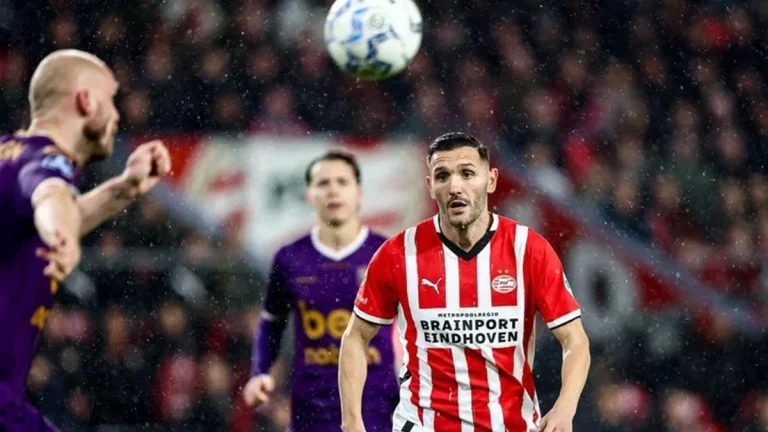 Lucas Pérez abandona el PSV para volver a LaLiga: su fichaje muy caliente