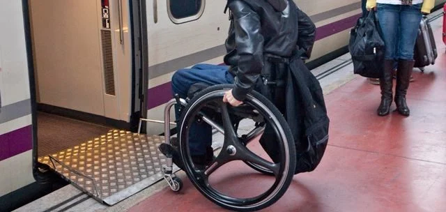 España prueba su 'estación de tren del futuro' en Málaga: inteligencia accesible, robots y proyecciones 2 Málaga, laboratorio de pruebas del programa europeo MOTIONAL para una movilidad ferroviaria más inclusiva