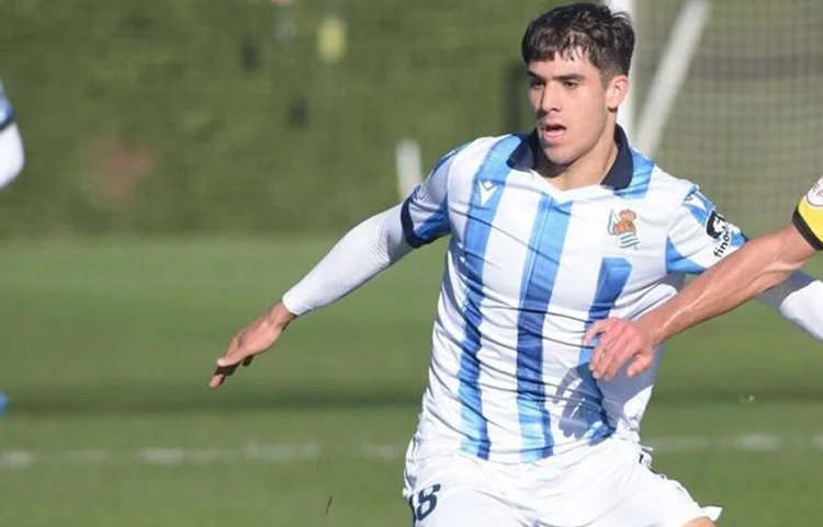 Manex Guibelalde Real Sociedad Mikel González Athletic Fuente: Real Sociedad B