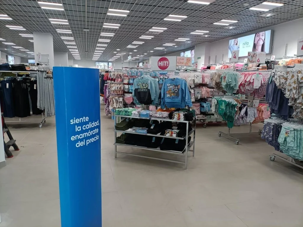 Miles de comercios echan el cierre mientras las plataformas asiáticas ganan terreno a gran velocidad