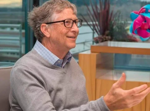 NO TODOS ESTÁN DE ACUERDO CON BILL GATES NO TODOS ESTÁN DE ACUERDO CON BILL GATES