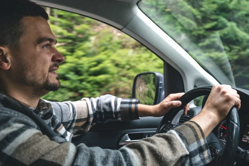 OTRAS APLICACIONES MÁS ALLÁ DE PREVENIR ACCIDENTES DE TRÁFICO