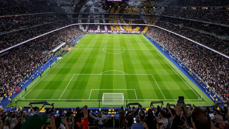 Real Madrid, Real Sociedad, Real Betis…: Por qué existen más de 20 clubes 'Reales' en España 