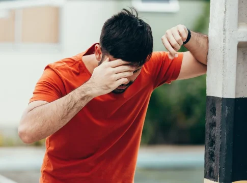 Síntomas que pueden indicar que estamos presentando un golpe de calor | Fuente: Pexels Síntomas que pueden indicar que estamos presentando un golpe de calor