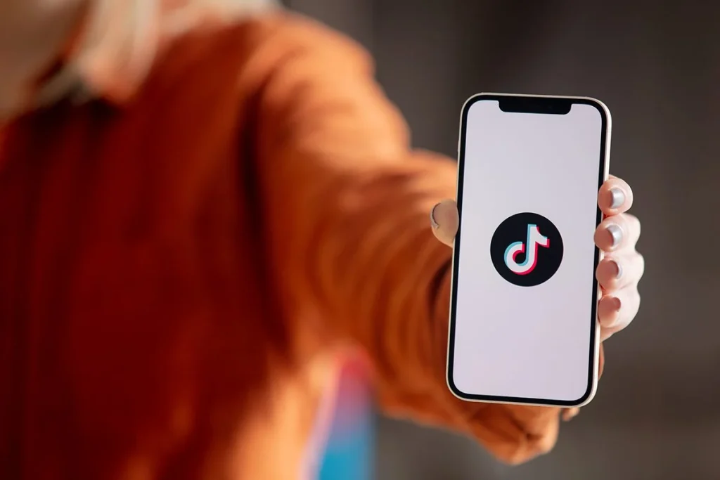 TIKTOK TAMBIÉN APUESTA POR LA SEGURIDAD DIGITAL