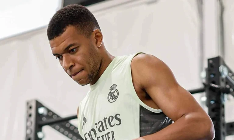 Toda la verdad del virus de Kylian Mbappé: qué le ha pasado, cuándo vuelve