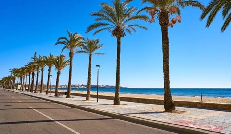 alquilar apartamento playa verano destinos baratos Fuente: Europa Press