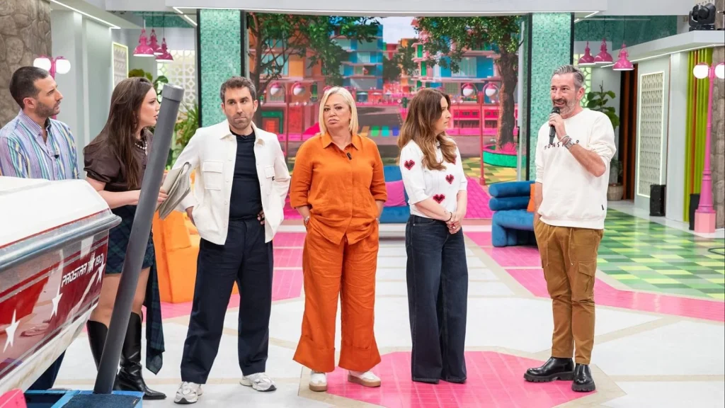 Un intento fallido con caras conocidas