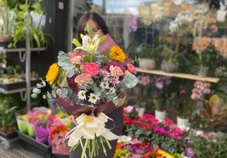 Flores que emocionan: cómo elegir el ramo ideal según cada ocasión