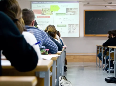 Alarma en la educación: uno de cada cuatro quinceañeros suspende lo básico en matemáticas y lectura Fuente: Agencias Alarma en la educación: uno de cada cuatro quinceañeros suspende lo básico en matemáticas y lectura Fuente: Agencias