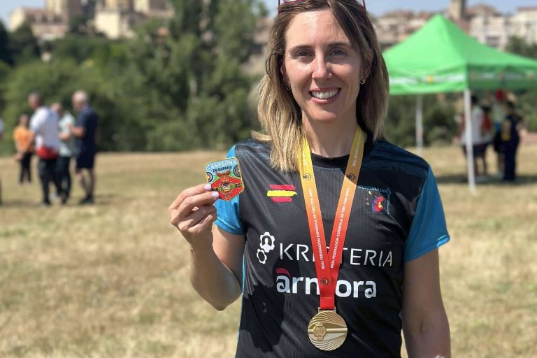 Entrevista a Beatriz Gómez Hermosilla; entre la élite del tiro con arco y la vanguardia de la ciberseguridad