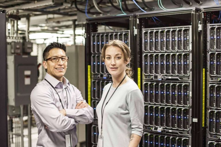 La Universidad Complutense y DXC Technology lanzan un Máster en Cloud Computing e Inteligencia Artificial