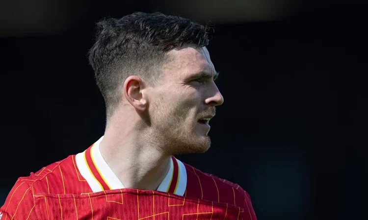 Robertson Liverpool Atlético Gil Marín Fuente: @LFC