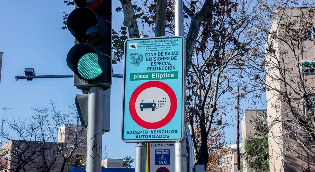 La Asociación Española de Consumidores, contra la nueva modificación de las ZBE: «Es un claro perjuicio a los ciudadanos» 2 zbe plaza eliptica