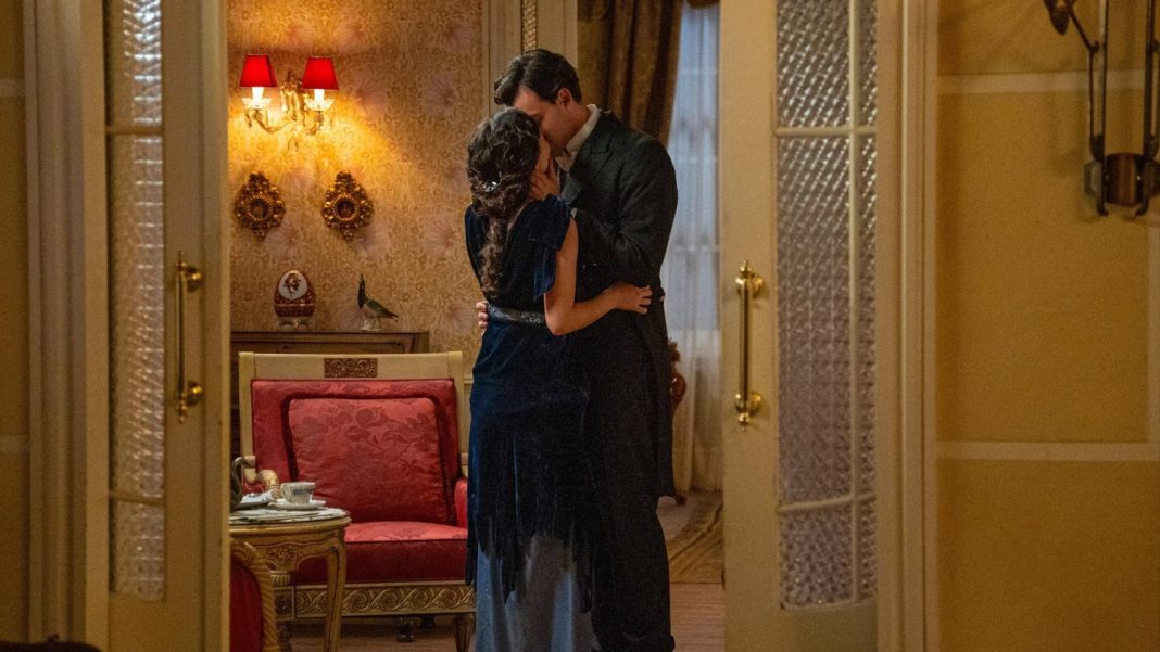 Curro sigue atrapado en el dilema que provocó Lope con su confesión