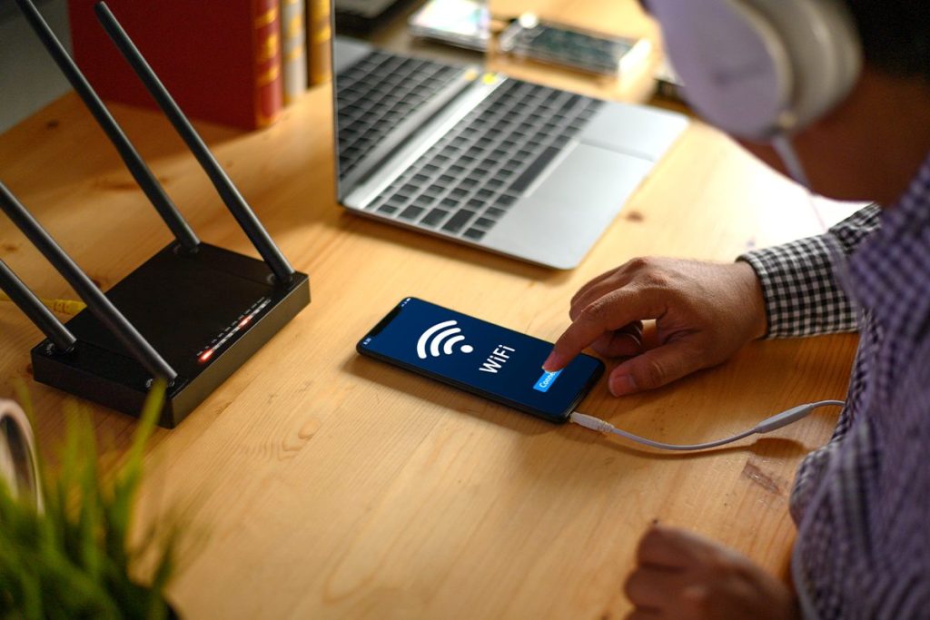 Los mejores trucos para mejorar tu conexión si no tienes cobertura en casa 19 APROVECHA LA COBERTURA WIFI