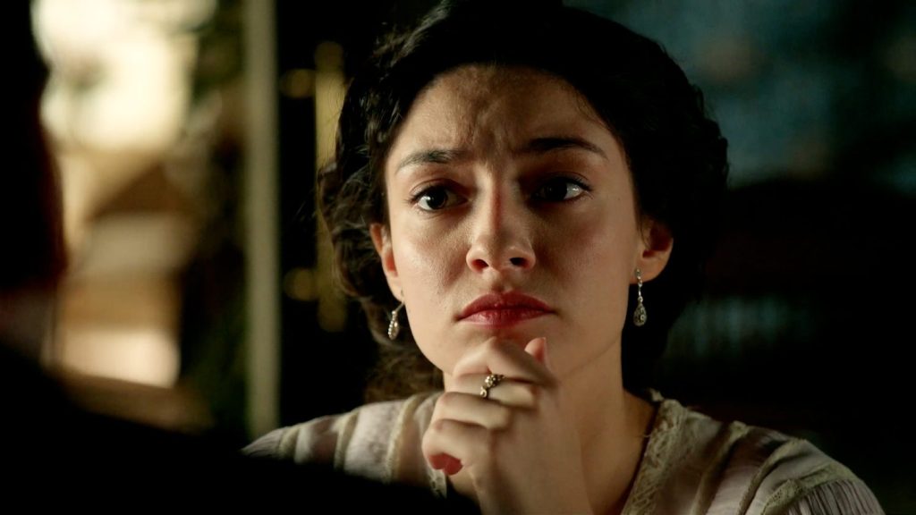 Otra vida está en juego en 'La Promesa' 12 Ángela se juega la vida en su cruzada contra Lorenzo en 'La Promesa'