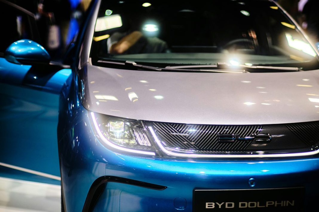 BYD PERMITE APARCAR SIN INTERVENCIÓN HUMANA