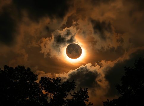 CONSEJOS PARA VER EL TRÍO DE ECLIPSES CONSEJOS PARA VER EL TRÍO DE ECLIPSES