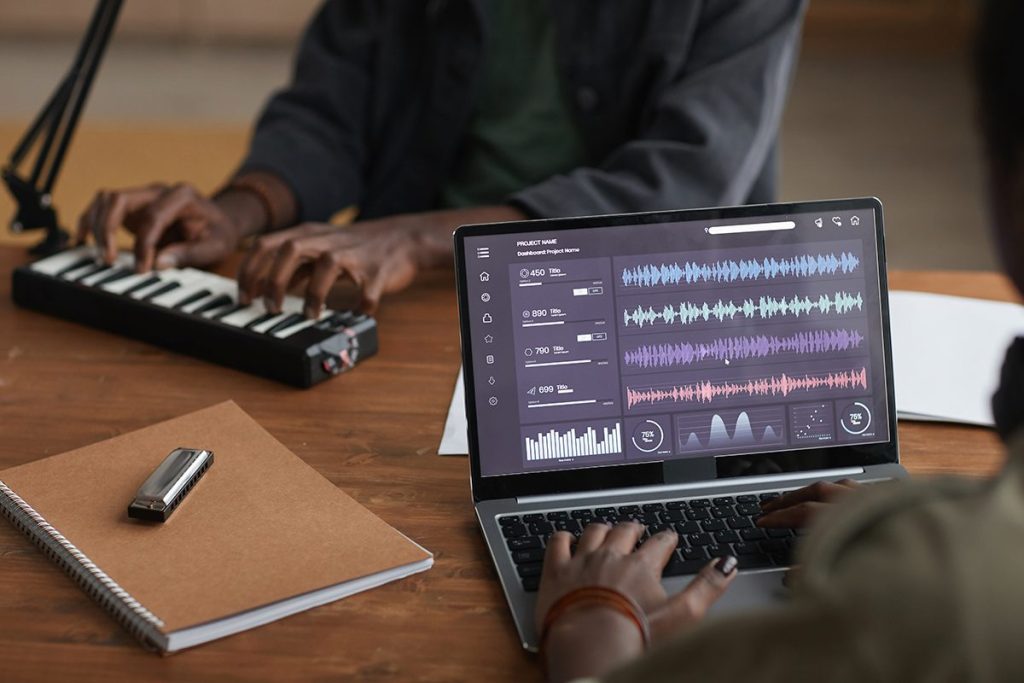 CONSIDERACIONES ANTES DE CREAR MÚSICA CON IA