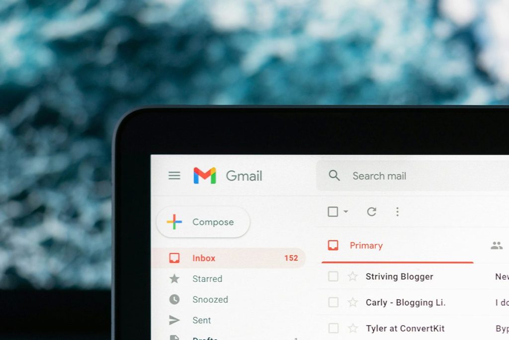 Sigue conectado en vacaciones: Así puedes usar Gmail sin conexión a internet 55 CONSIDERACIONES SOBRE EL MODO SIN CONEXIÓN DE GMAIL