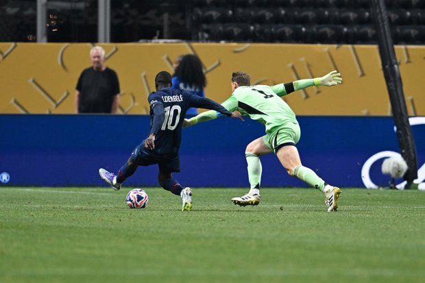 Cultura futbolística y horarios: un cóctel en contra