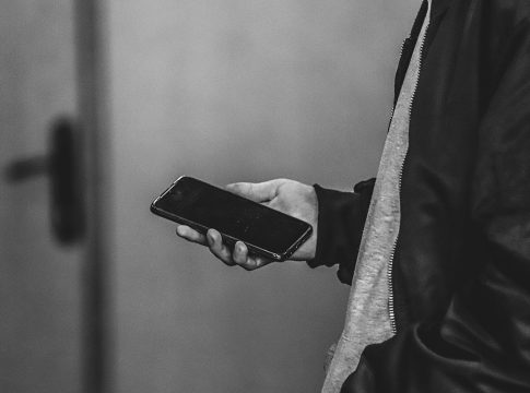 DENUNCIA EL ROBO DE TU SMARTPHONE DENUNCIA EL ROBO DE TU SMARTPHONE