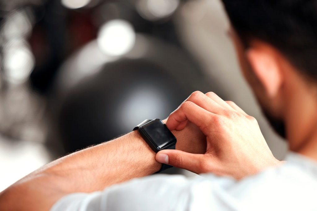 DISTINTAS OPCIONES PARA REEMPLAZAR AL MANDO A DISTANCIA TRADICIONAL