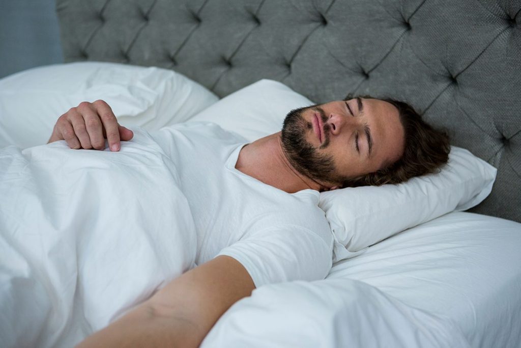 ¿Es mejor dormir de lado o boca arriba? Esto dice la ciencia sobre dormir bien 19 DORMIR ES MUCHO MÁS QUE CERRAR LOS OJOS