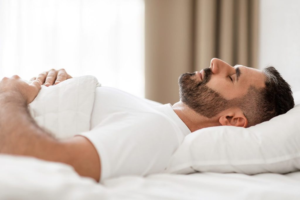 ¿Es mejor dormir de lado o boca arriba? Esto dice la ciencia sobre dormir bien 25 EVIDENCIAS CIENTÍFICAS SOBRE DORMIR BIEN