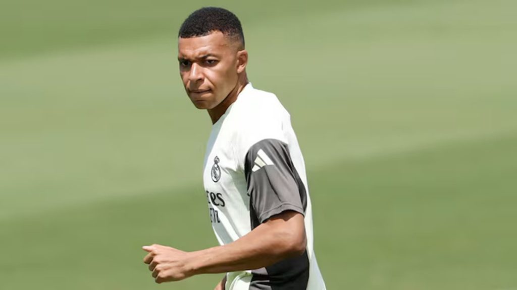 El origen del virus de Mbappé sale a la luz Fuente: AP