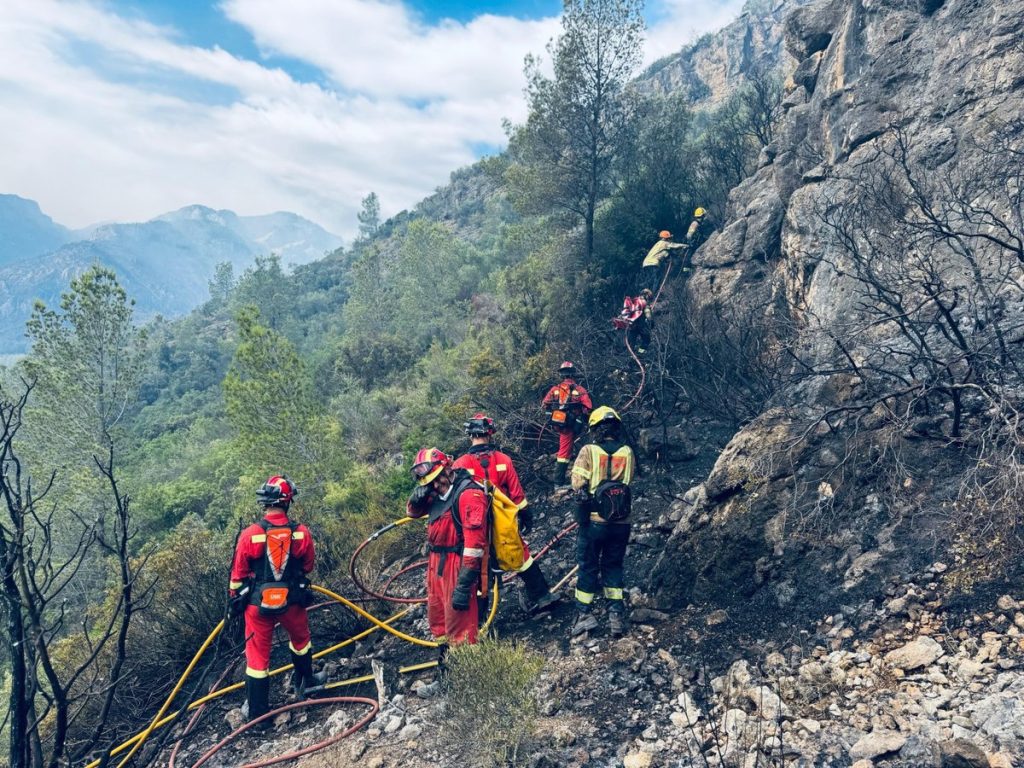 Francia y otros países de Europa también luchan contra múltiples focos activos