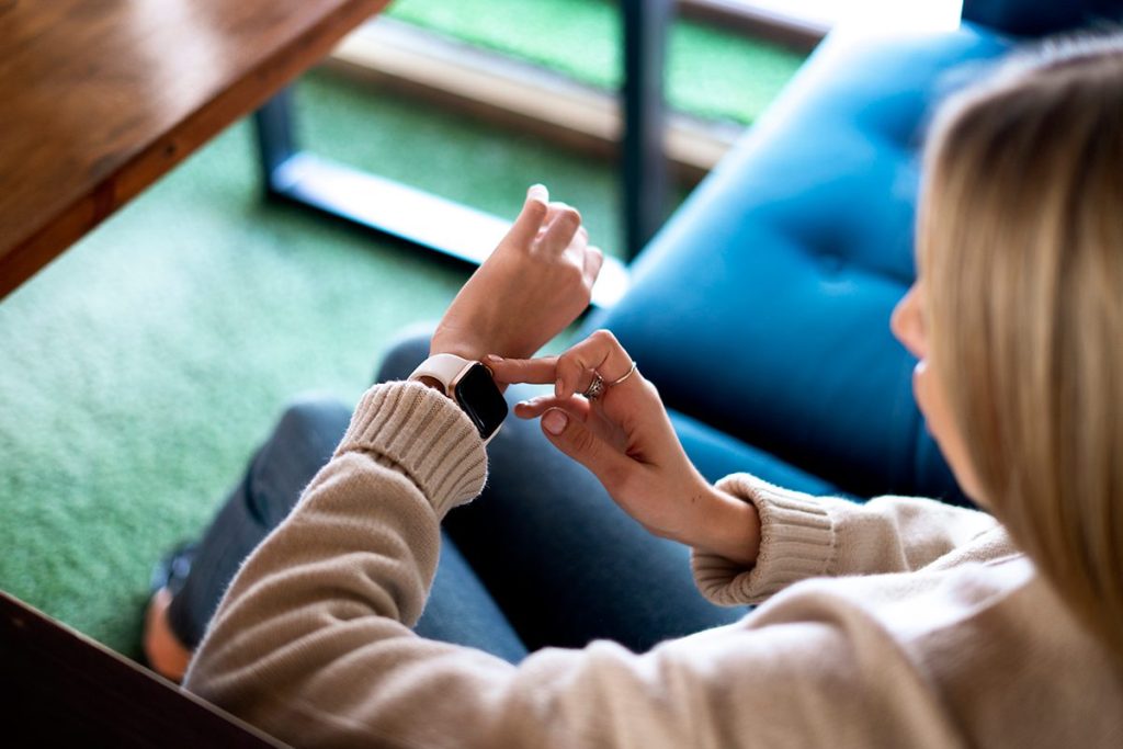 LA APP PARA CONVERTIR TU RELOJ EN UN MANDO A DISTANCIA