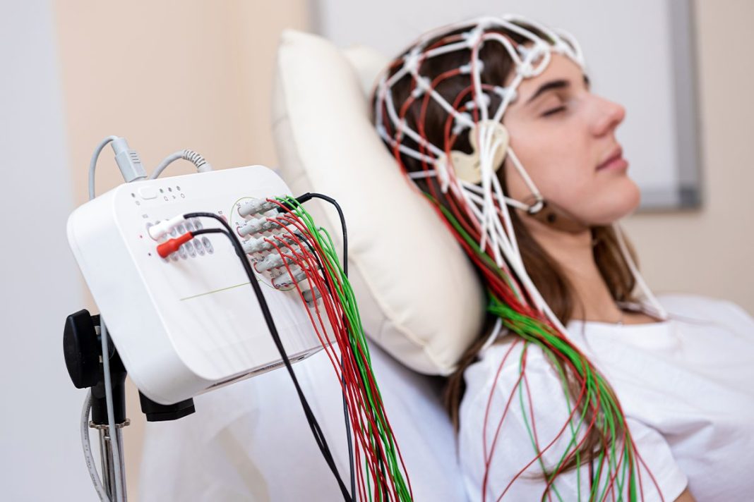 LAS CORRIENTES ELÉCTRICAS AYUDAN A MEJORAR EN MATEMÁTICAS