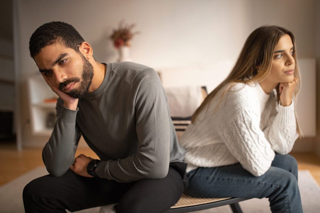 LOS FACTORES QUE MÁS DIFICULTAN SOLTAR A UNA EXPAREJA