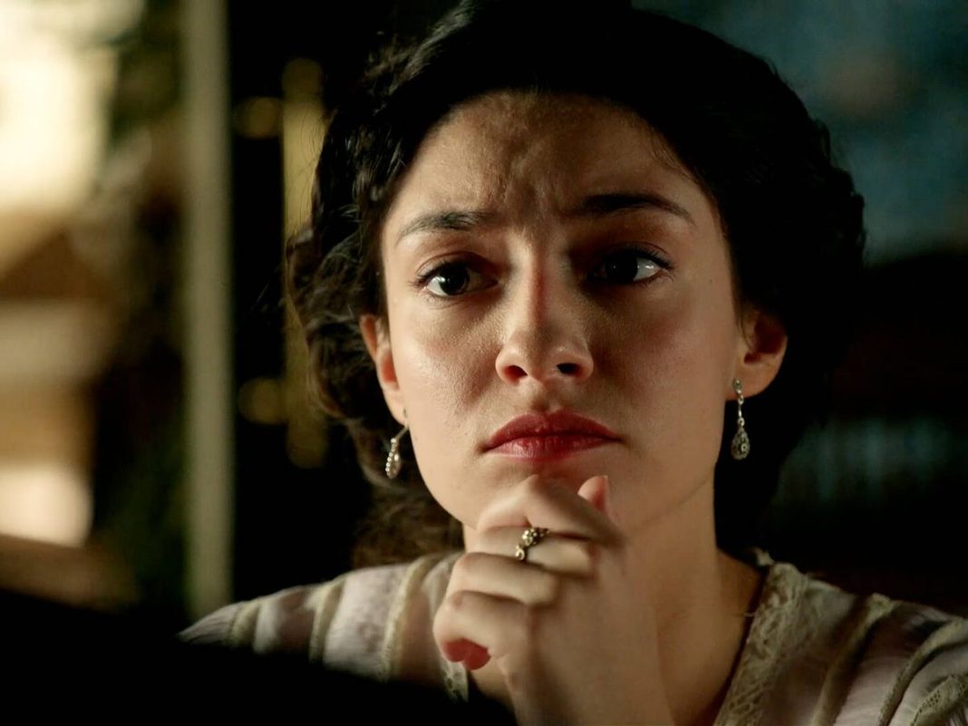 La influencia de Pía y la desaparición de Ángela