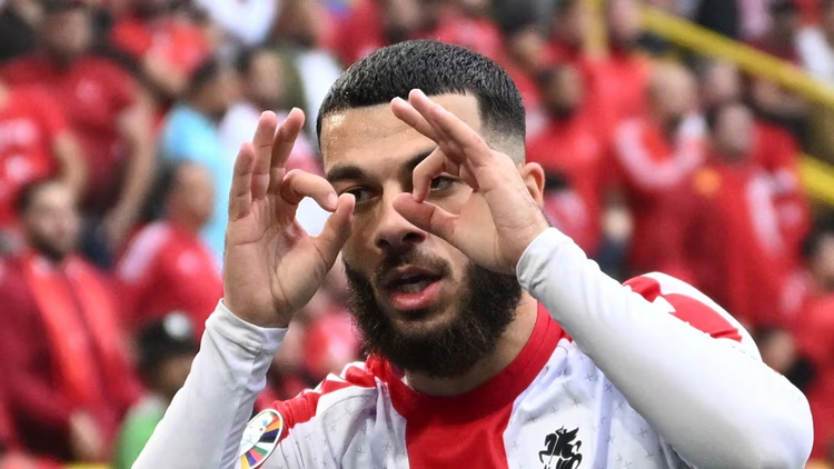 Mikautadze Betis Manu Fajardo Fuente: Geo_Team