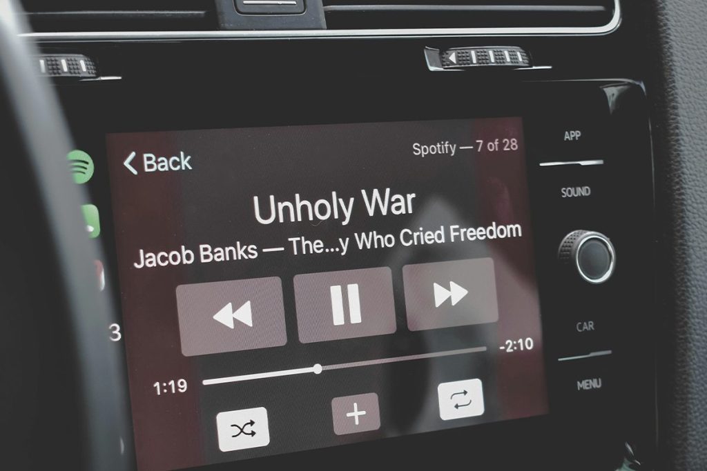 POLÉMICA CON SPOTIFY