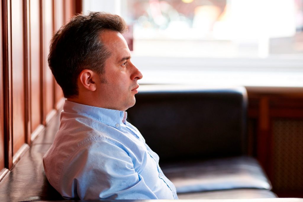 La ciencia explica cómo son las personas que hablan solas 19 POR QUÉ HABLAN SOLAS LAS PERSONAS