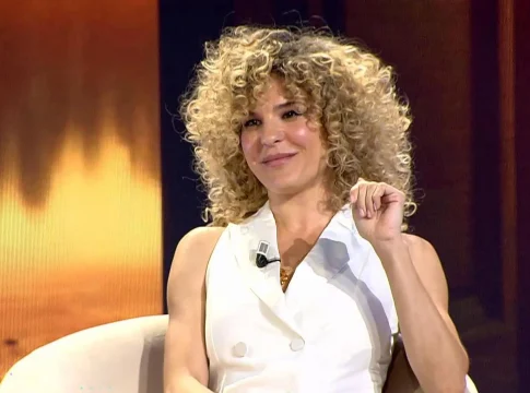 Sheila Casas rompe el silencio sobre su ruptura con Escassi y deja las cosas claras | Fuente: Telecinco Sheila Casas rompe el silencio sobre su ruptura con Escassi y deja las cosas claras