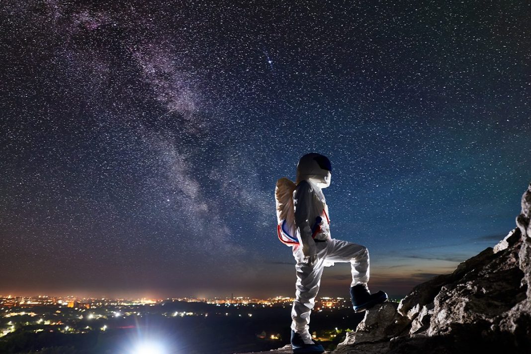 TURISMO ESPACIAL RESERVADO PARA MILLONARIOS