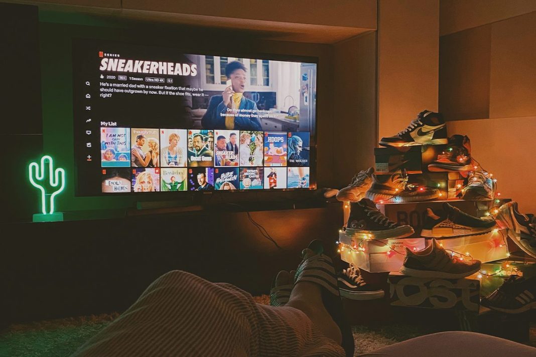 USA CHROMECAST PARA VER NETFLIX EN UN VIEJO TELEVISOR