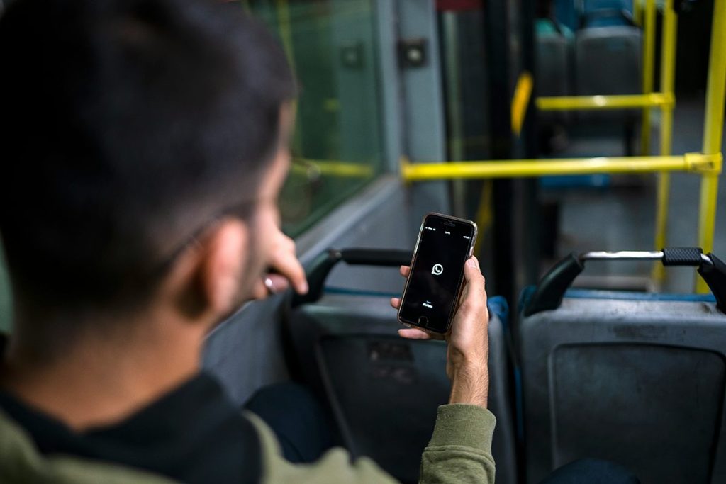 WHATSAPP MEJORARÁ LOS CHATS DE GRUPO