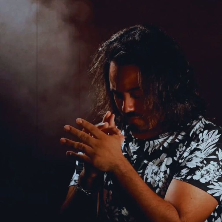 Moncadita fusiona merengue y flamenco en su nuevo single 'Lléname' disponible desde este 18 de julio