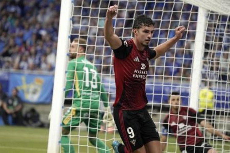 Ofertón descomunal por Panichelli: 15 millones y 2 fichajes top para el Alavés 1 panichelli villarreal mirandes alaves