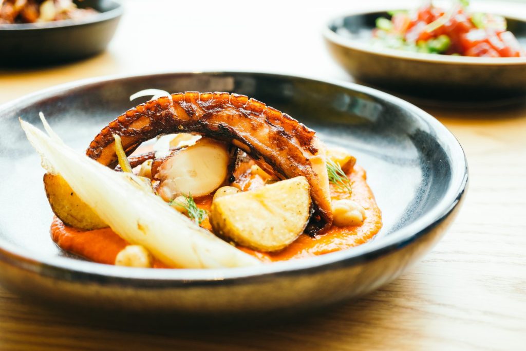 EL RITUAL DEL SUSTO: TRES INMERSIONES PARA UNA PIEL PERFECTA